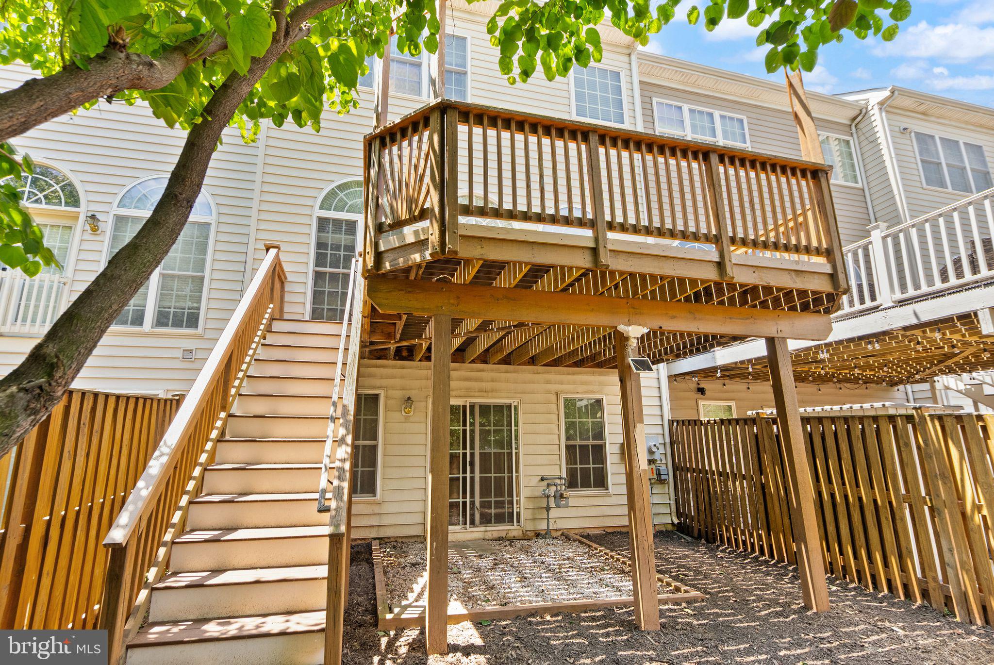 21776 LADYSLIPPER SQUARE