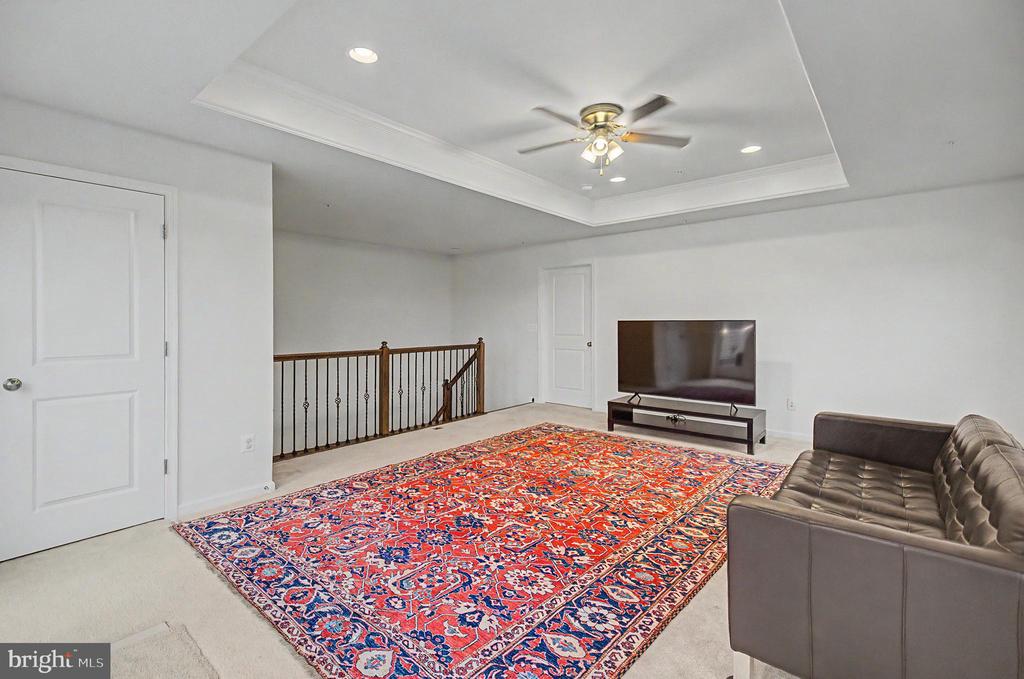 23398 EPPERSON SQUARE