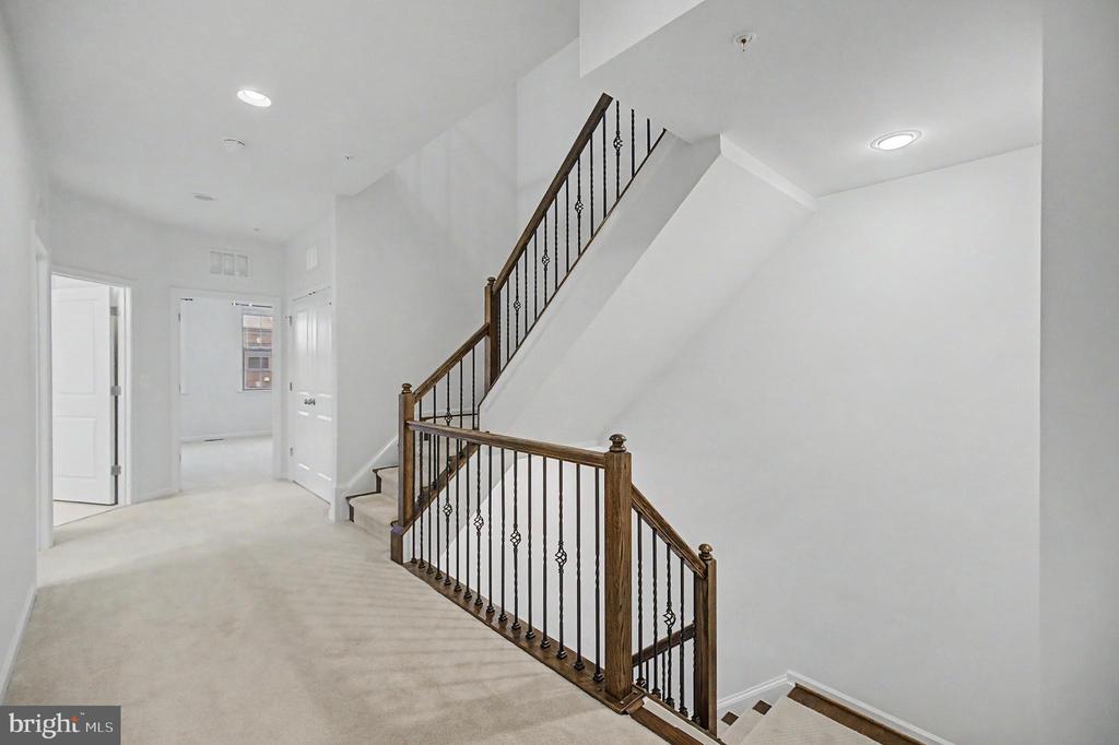 23398 EPPERSON SQUARE