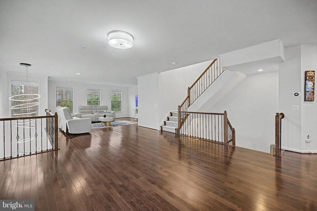 23398 EPPERSON SQUARE