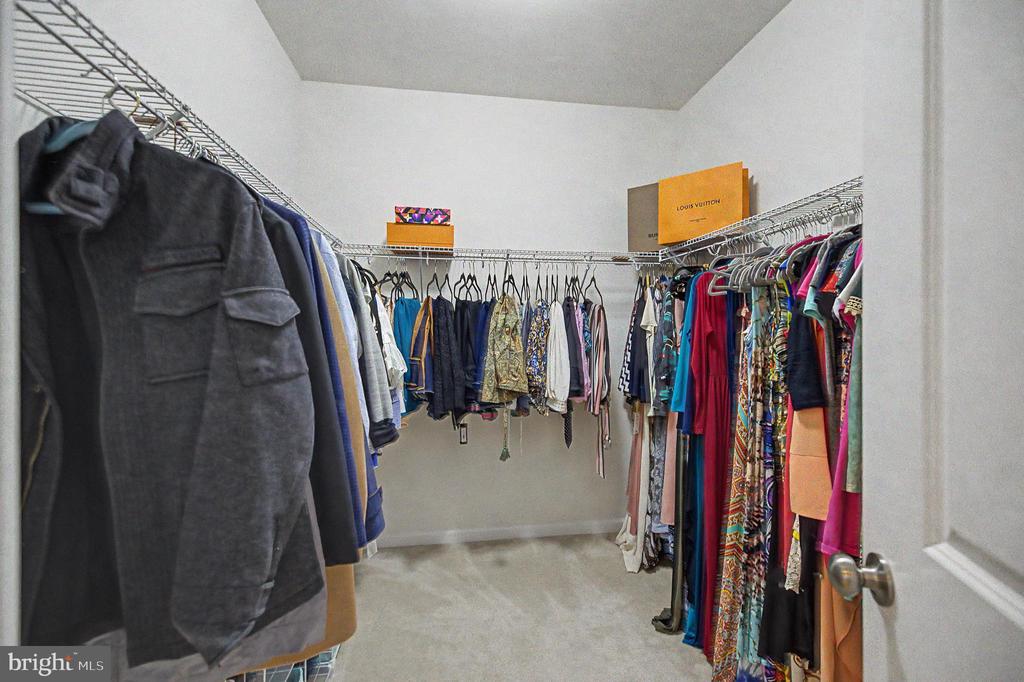 23398 EPPERSON SQUARE