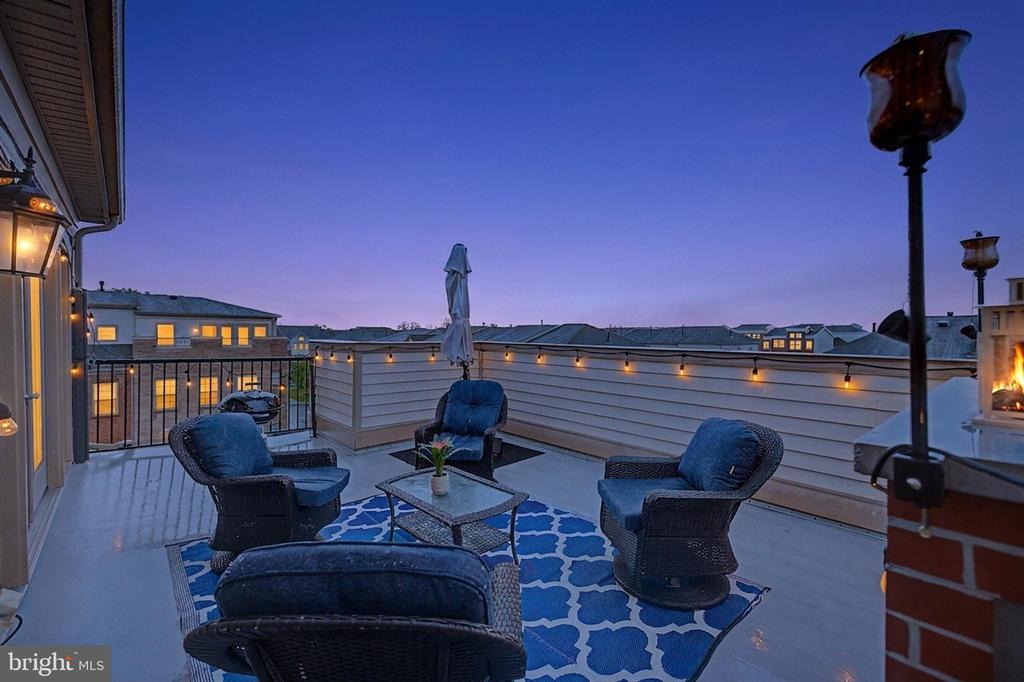 23398 EPPERSON SQUARE