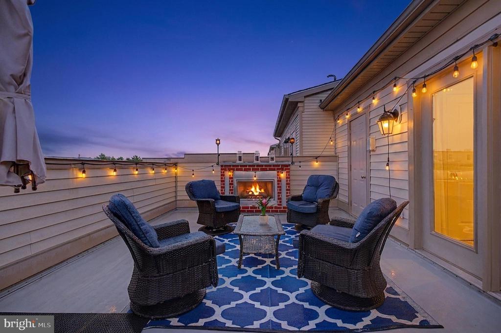 23398 EPPERSON SQUARE