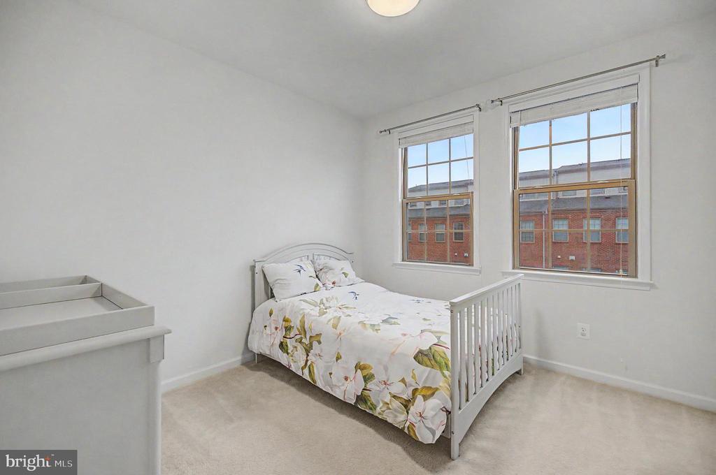 23398 EPPERSON SQUARE
