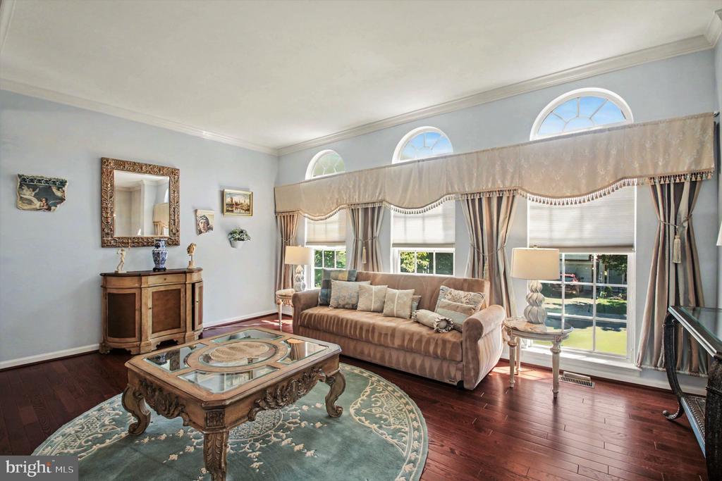 19219 SWEIG TERRACE