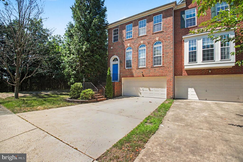 19219 SWEIG TERRACE