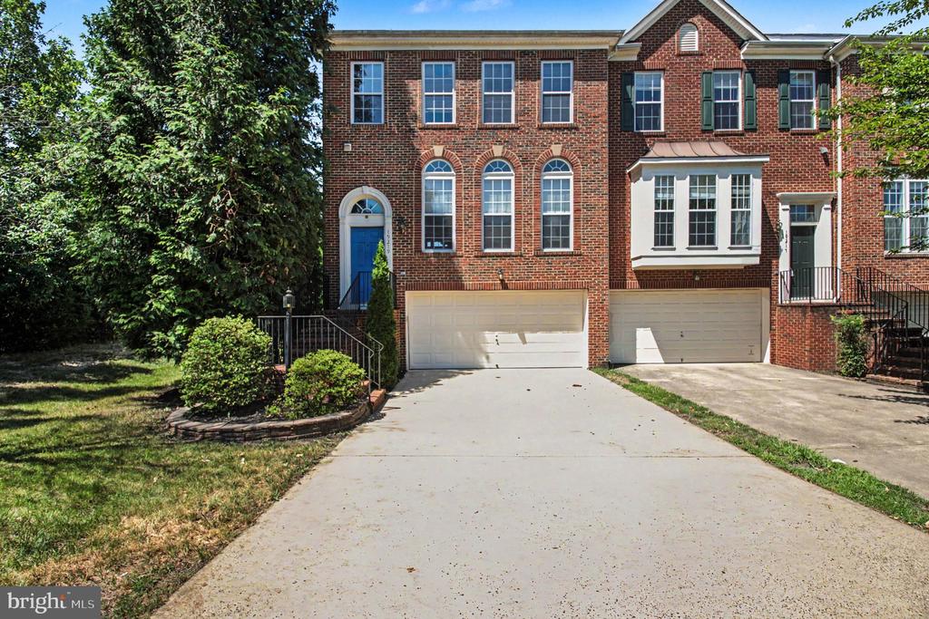 19219 SWEIG TERRACE