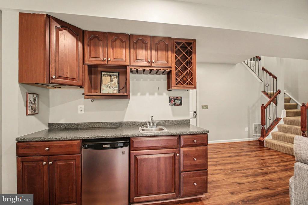 19219 SWEIG TERRACE