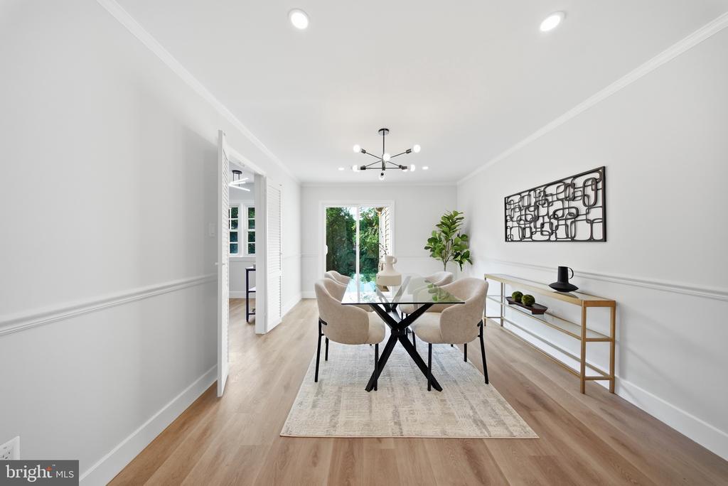 413 HARDING COURT