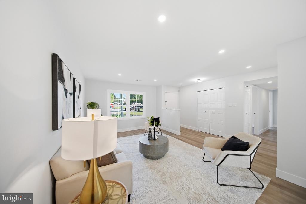 413 HARDING COURT
