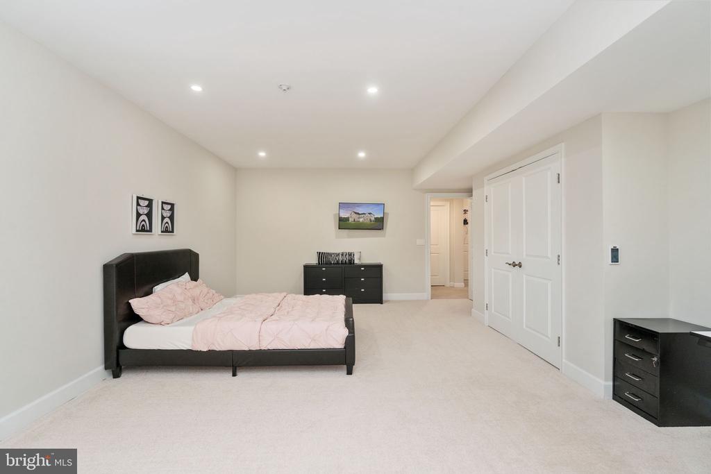 26593 MORGANS CROSSING PLACE