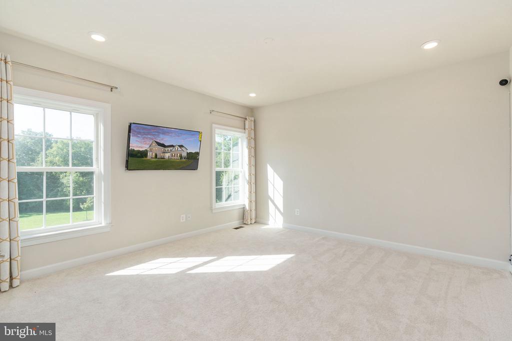 26593 MORGANS CROSSING PLACE