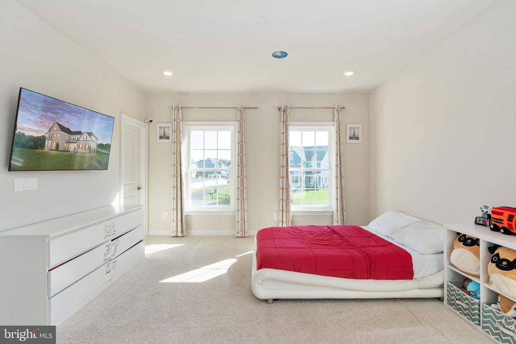 26593 MORGANS CROSSING PLACE