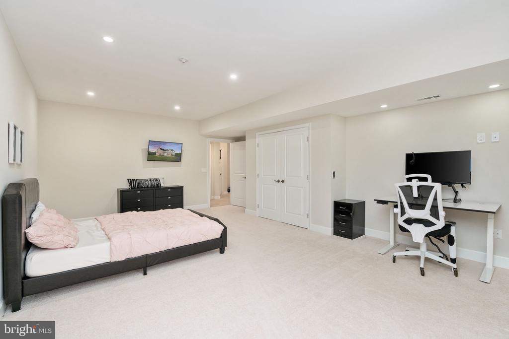 26593 MORGANS CROSSING PLACE
