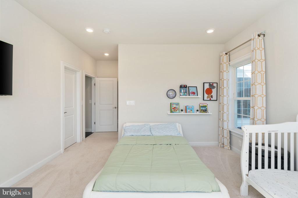 26593 MORGANS CROSSING PLACE