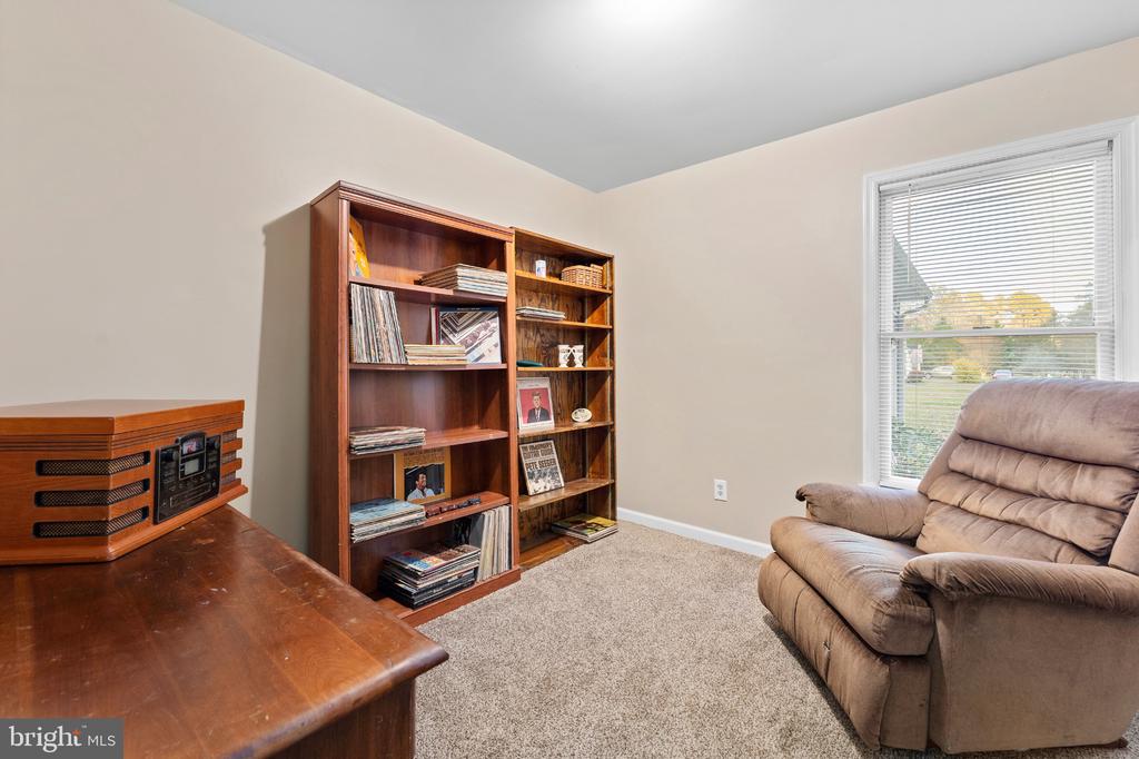 387 N SHORE CIRCLE