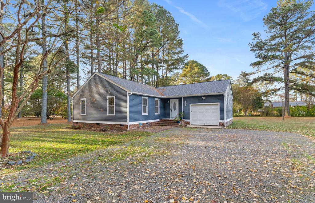 387 N SHORE CIRCLE