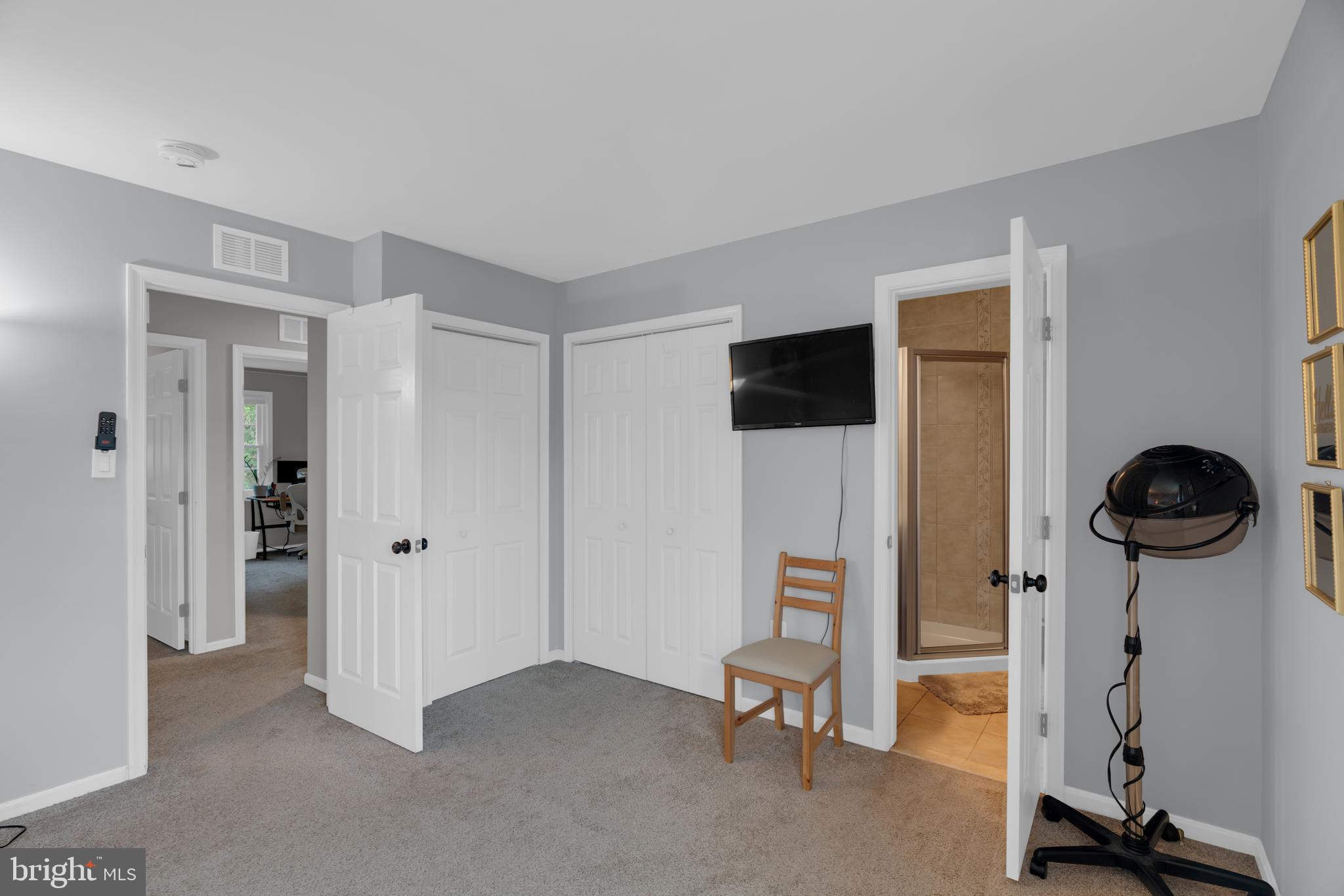 8683 POINT OF WOODS DRIVE