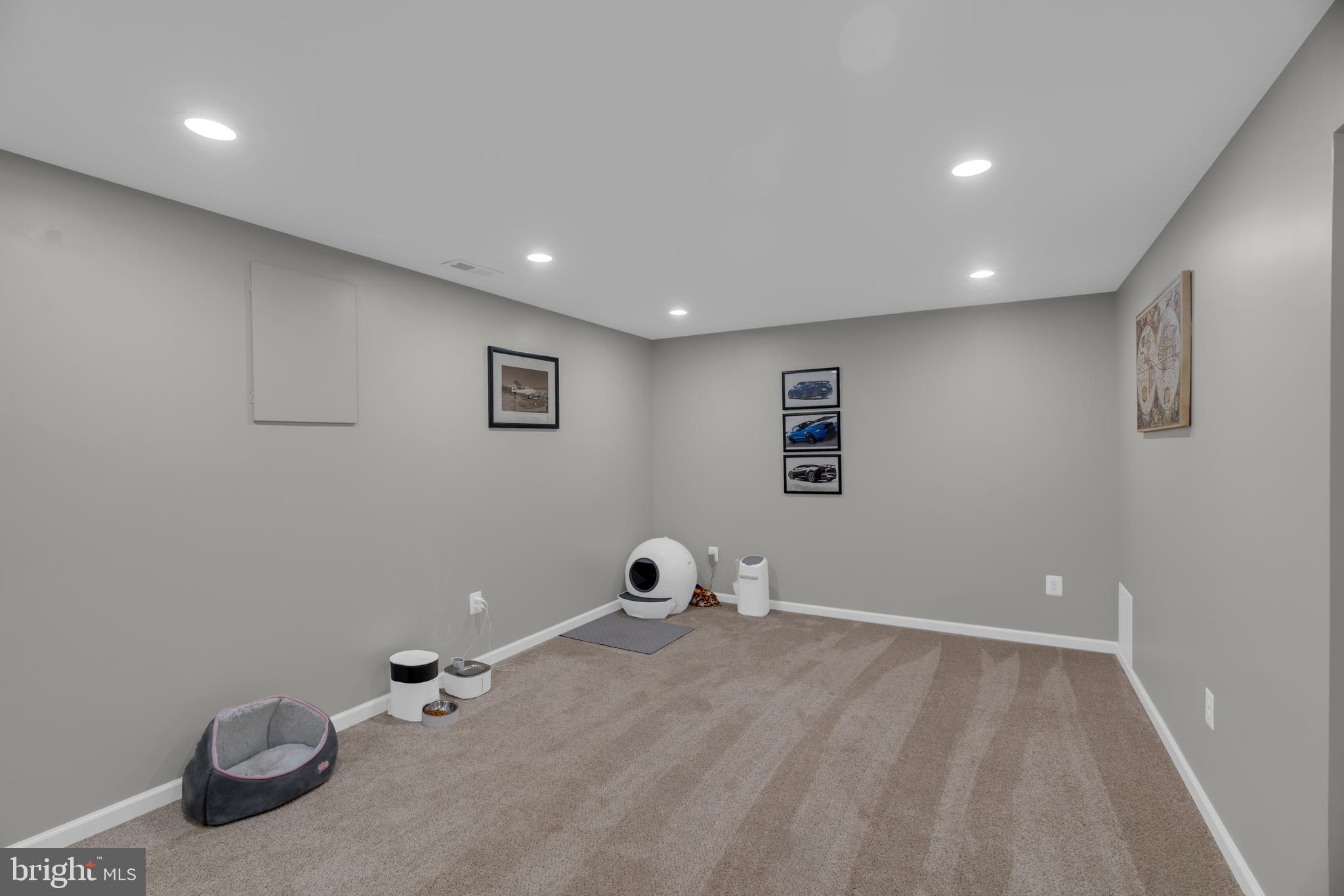 8683 POINT OF WOODS DRIVE