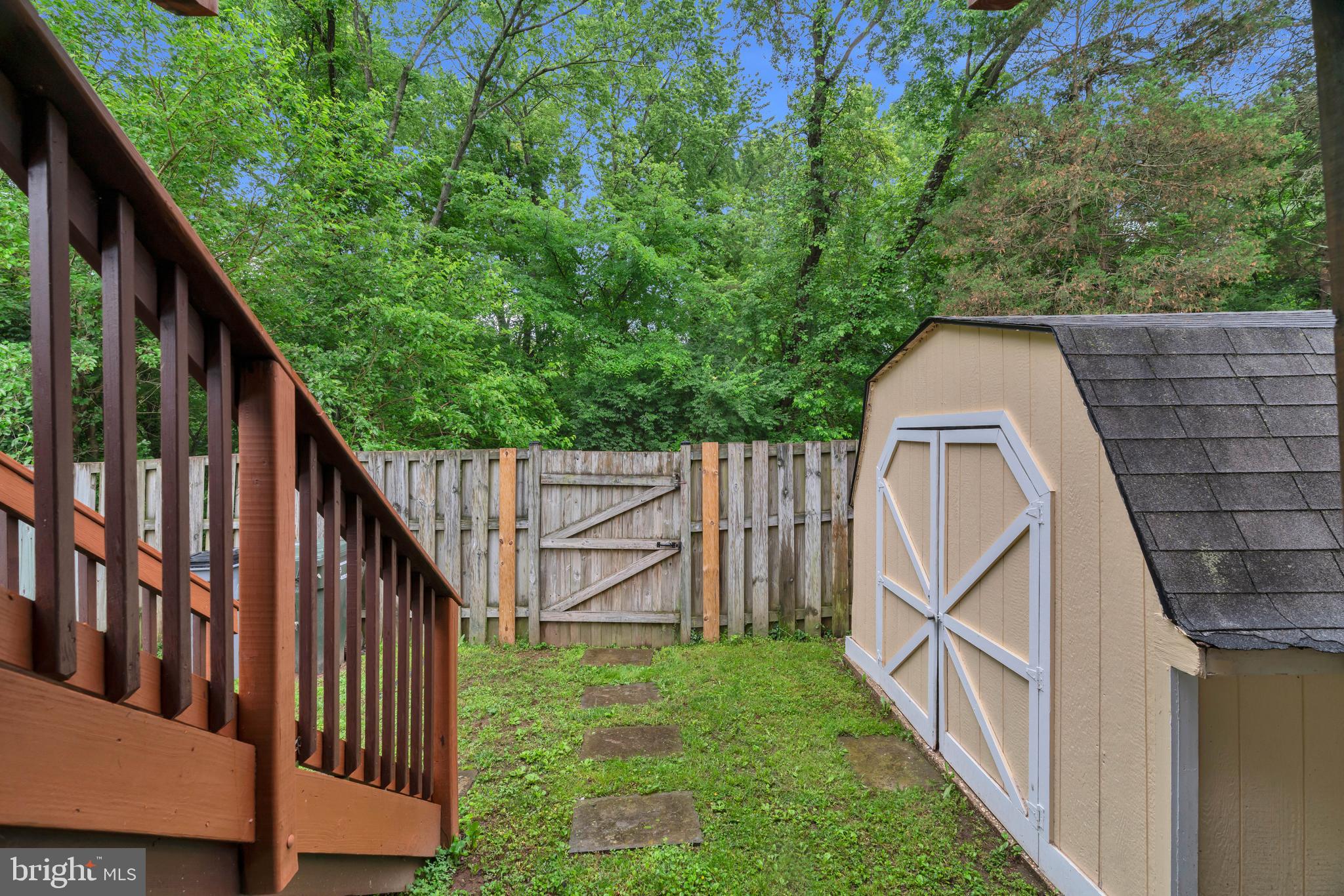 8683 POINT OF WOODS DRIVE