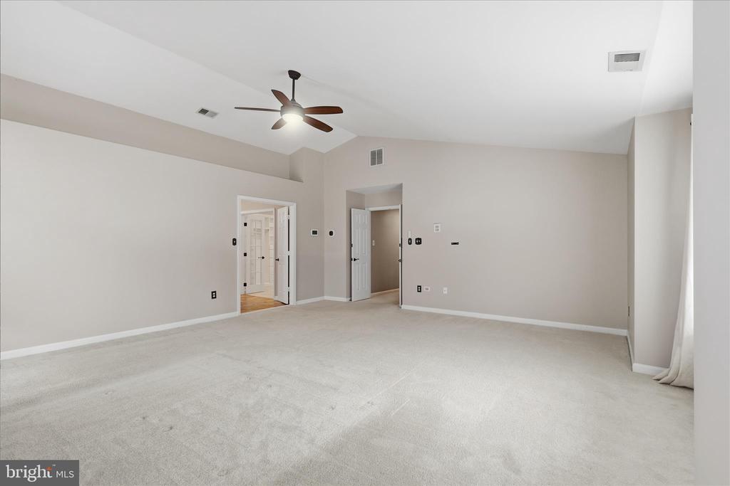 9212 ZACHARY COURT