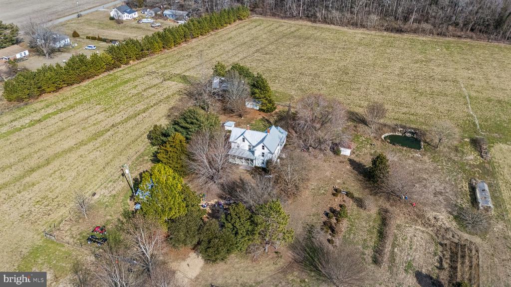 1092 HULL NECK ROAD