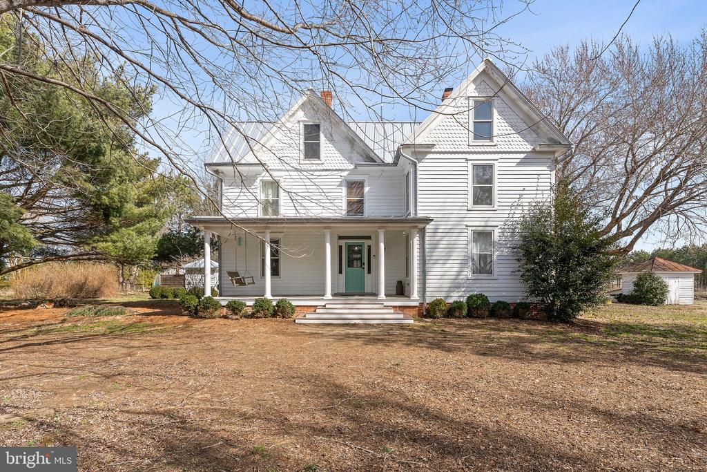 1092 HULL NECK ROAD