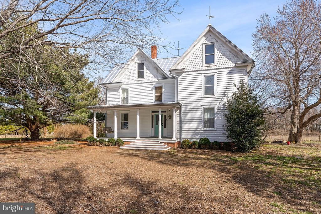 1092 HULL NECK ROAD