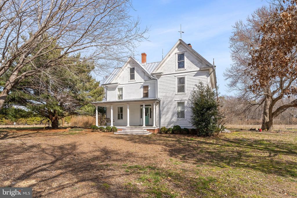 1092 HULL NECK ROAD