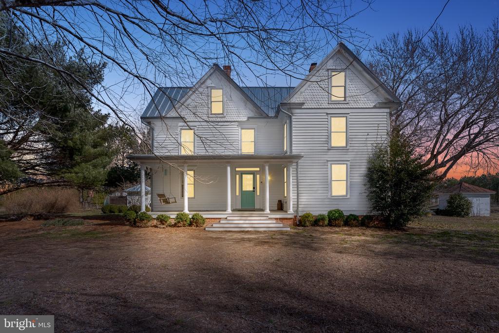 1092 HULL NECK ROAD