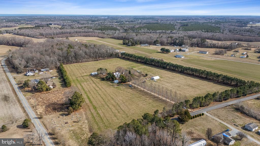 1092 HULL NECK ROAD
