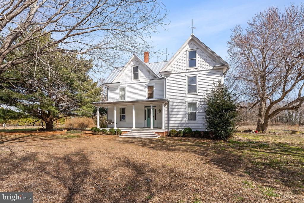 1092 HULL NECK ROAD