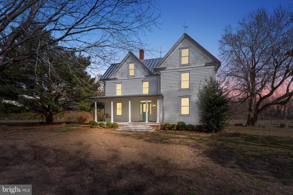 1092 HULL NECK ROAD