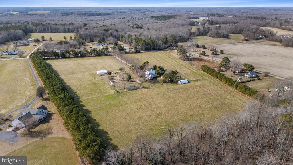 1092 HULL NECK ROAD