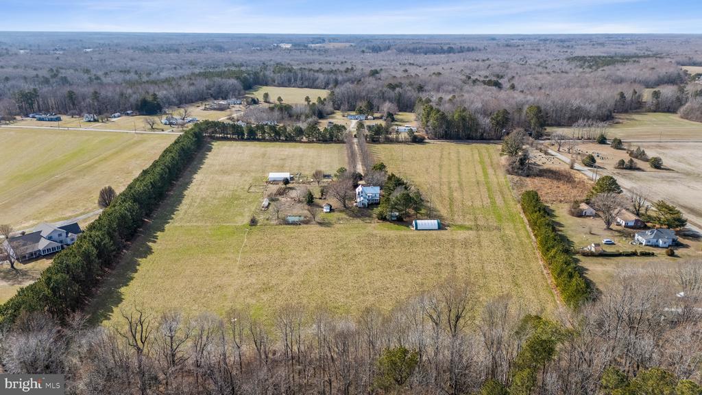 1092 HULL NECK ROAD