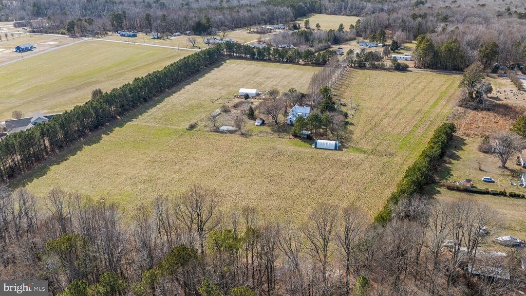 1092 HULL NECK ROAD