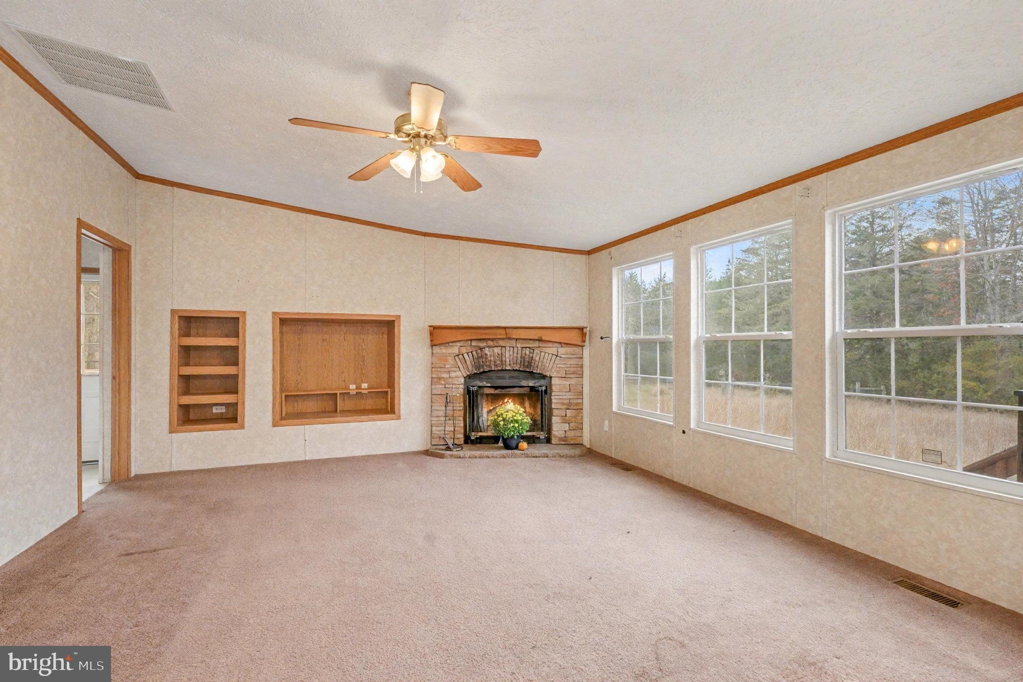 11370 WOODLAND DRIVE