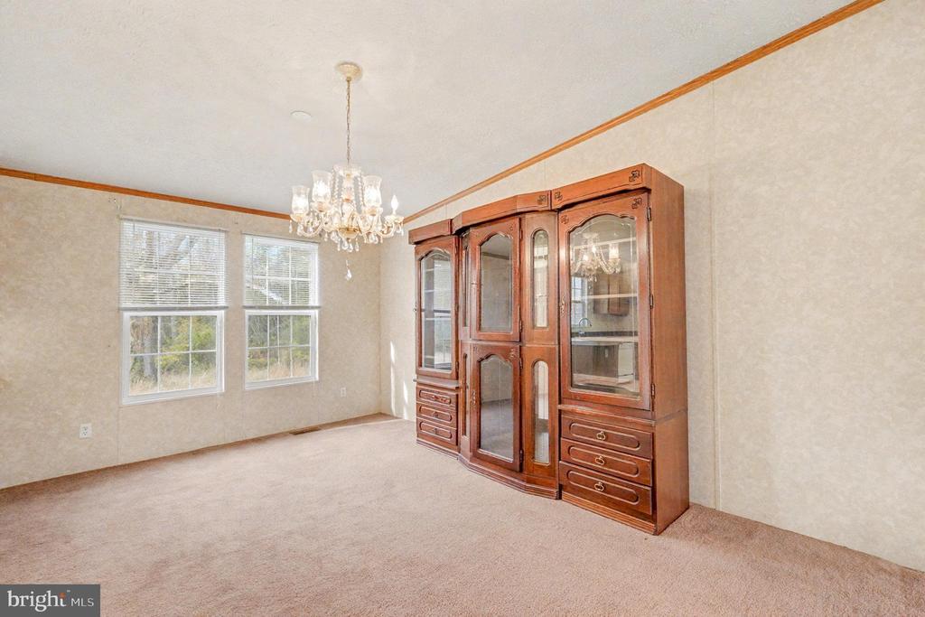 11370 WOODLAND DRIVE