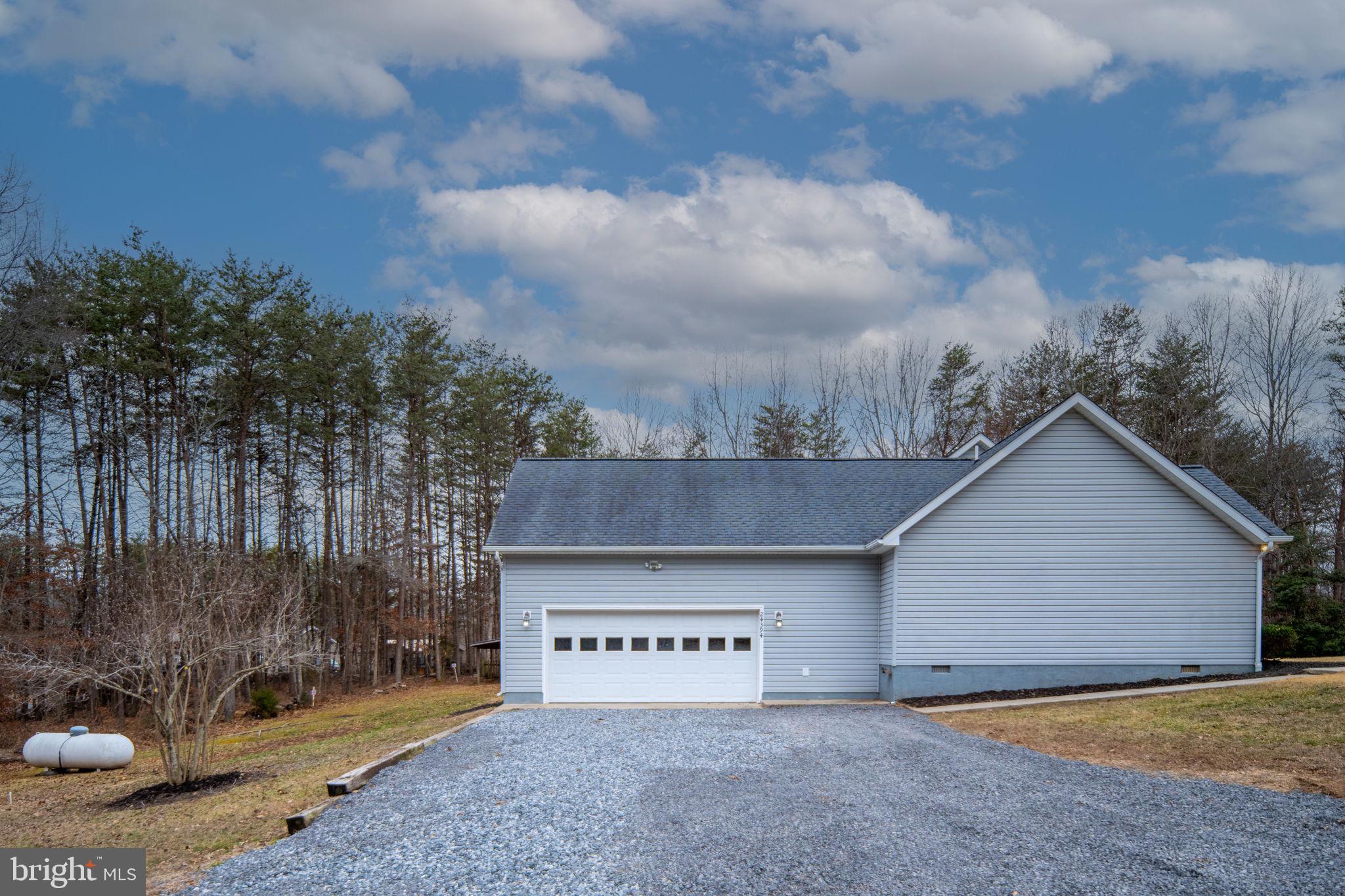 24394 EDDIES WALK WAY