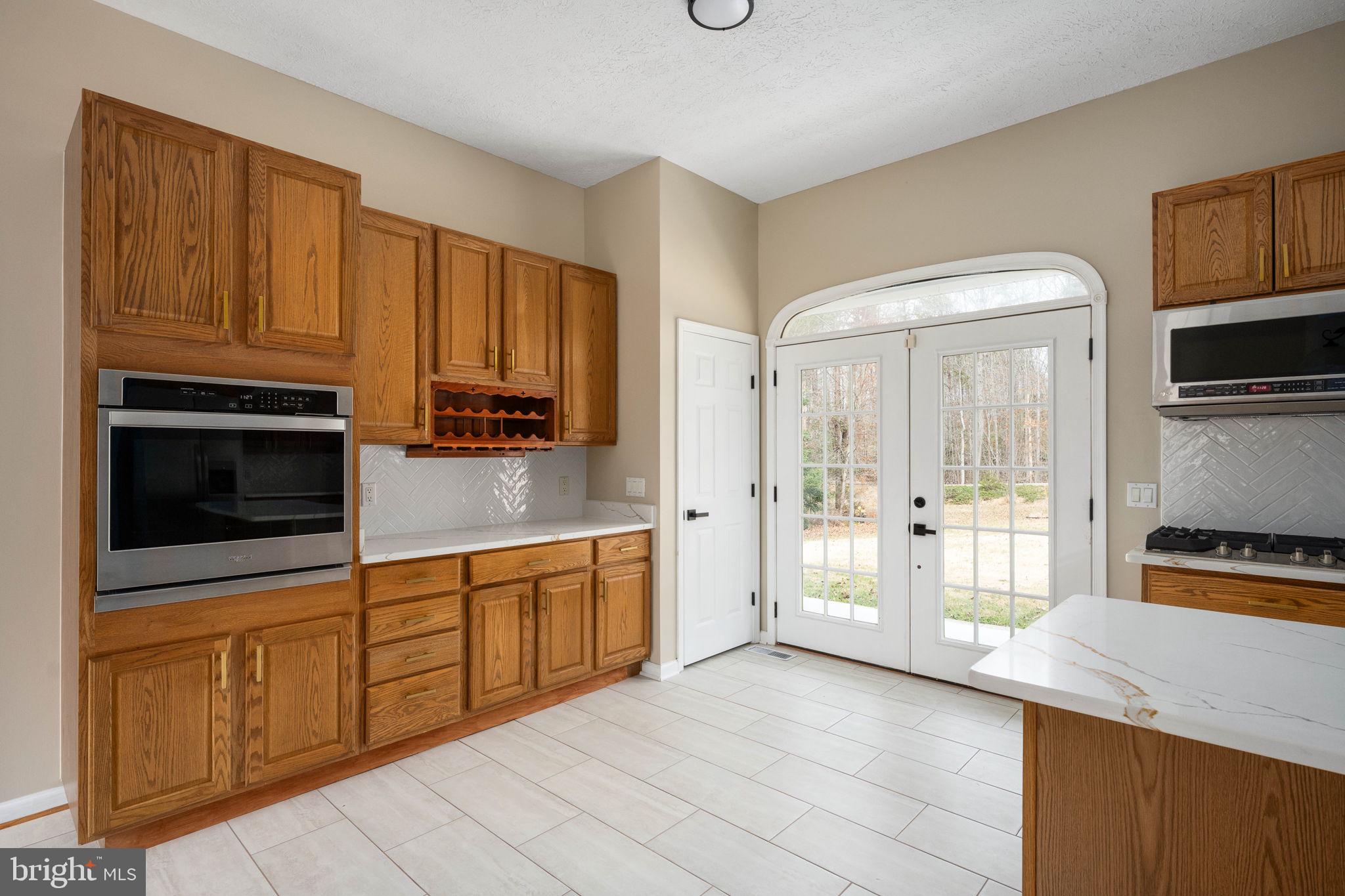 24394 EDDIES WALK WAY