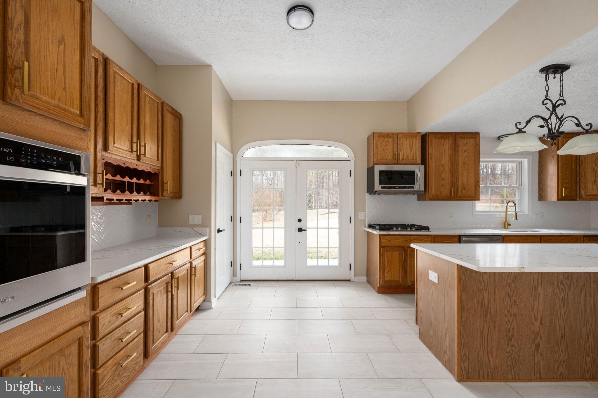 24394 EDDIES WALK WAY