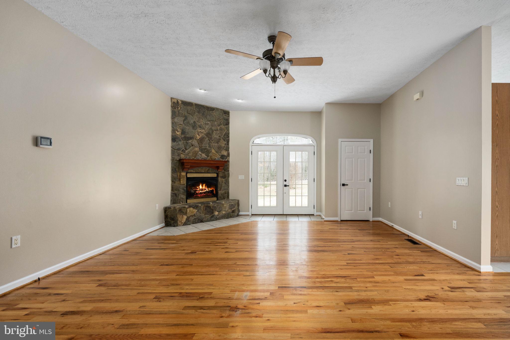 24394 EDDIES WALK WAY