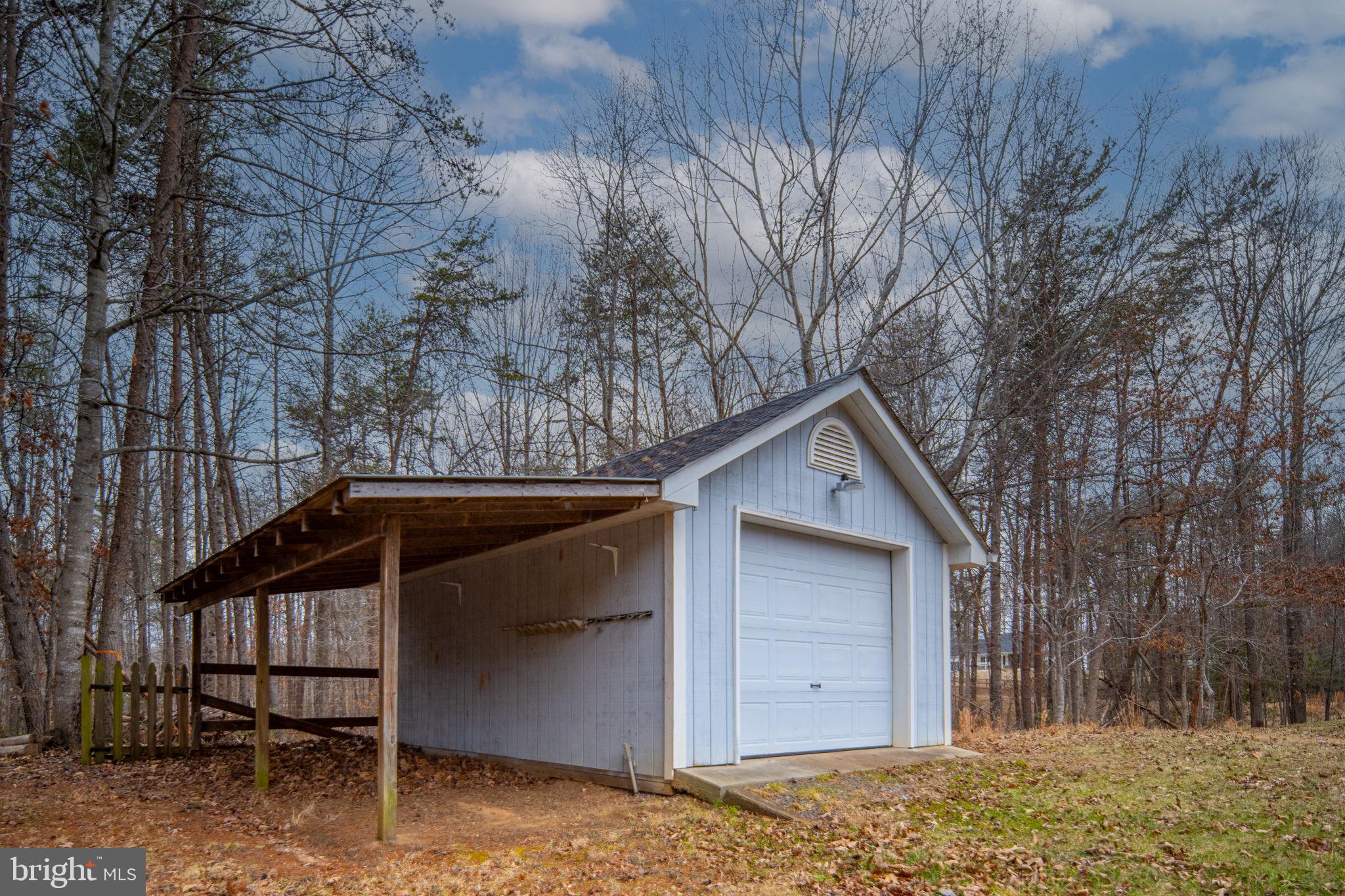 24394 EDDIES WALK WAY