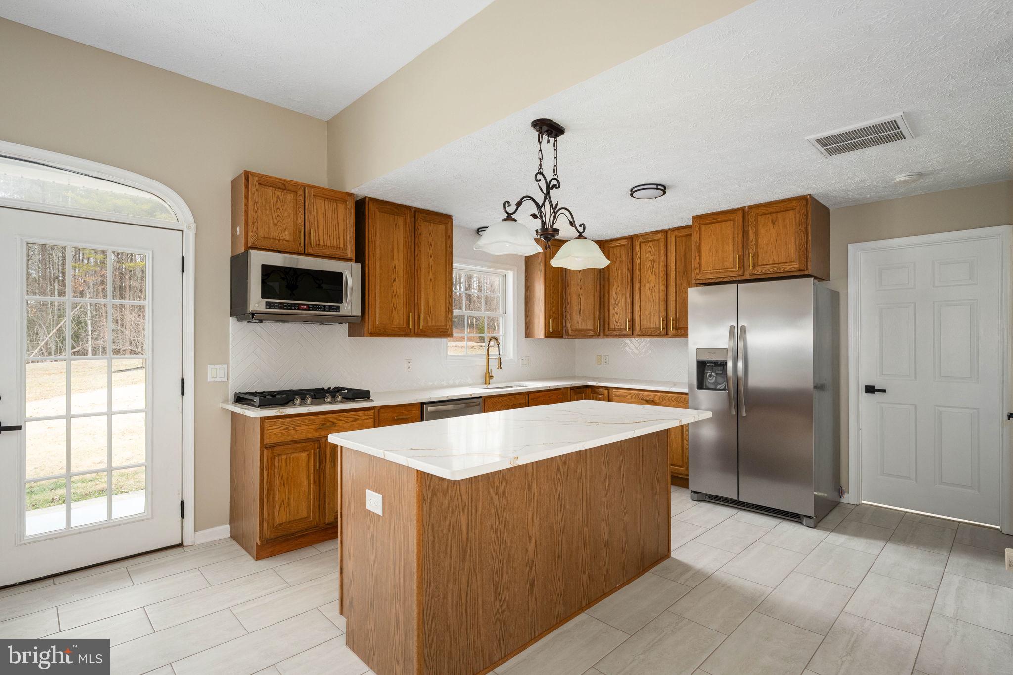 24394 EDDIES WALK WAY