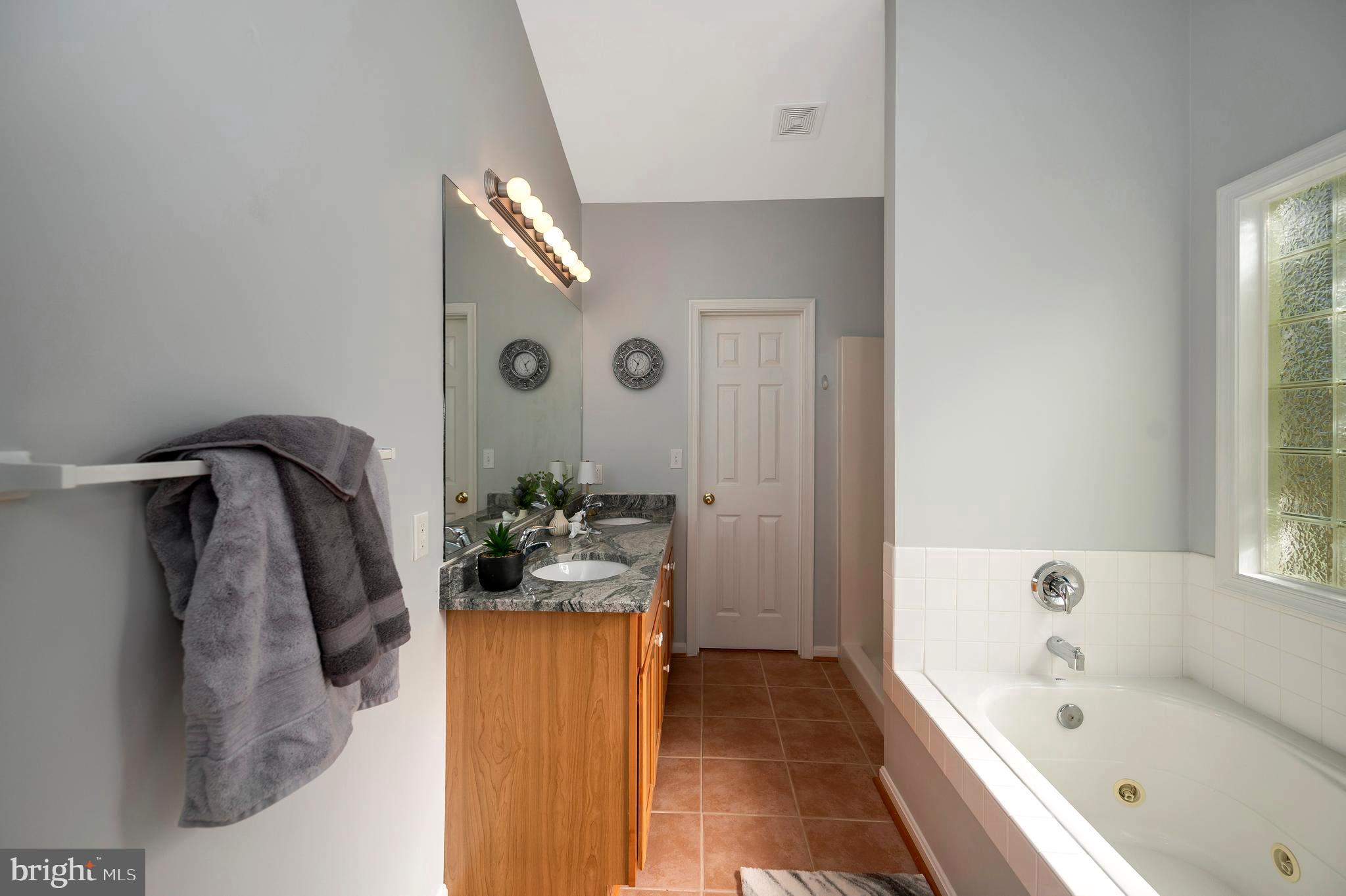 216 BATTLEFIELD ROAD