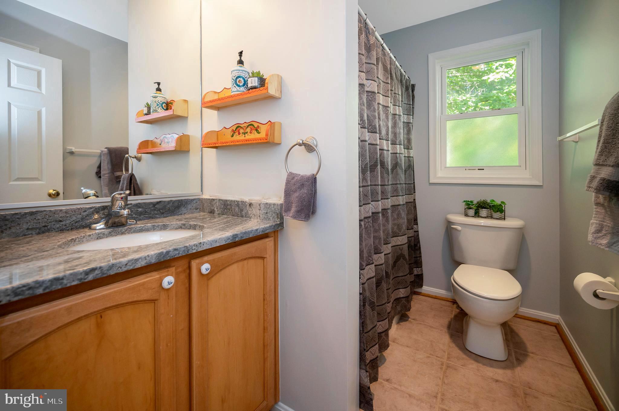 216 BATTLEFIELD ROAD