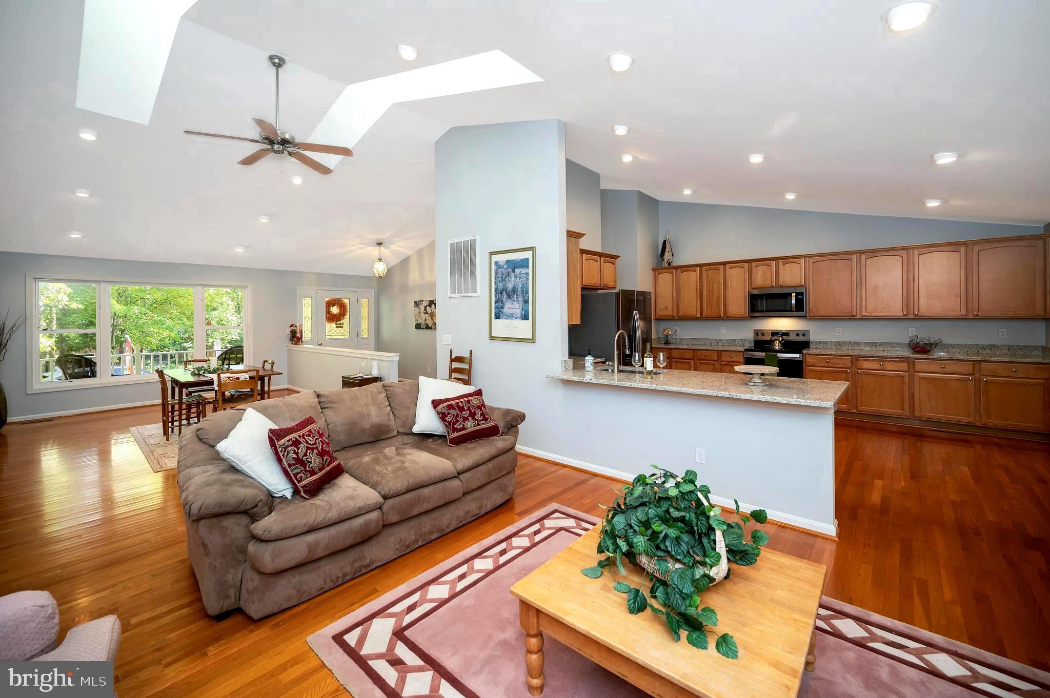 216 BATTLEFIELD ROAD