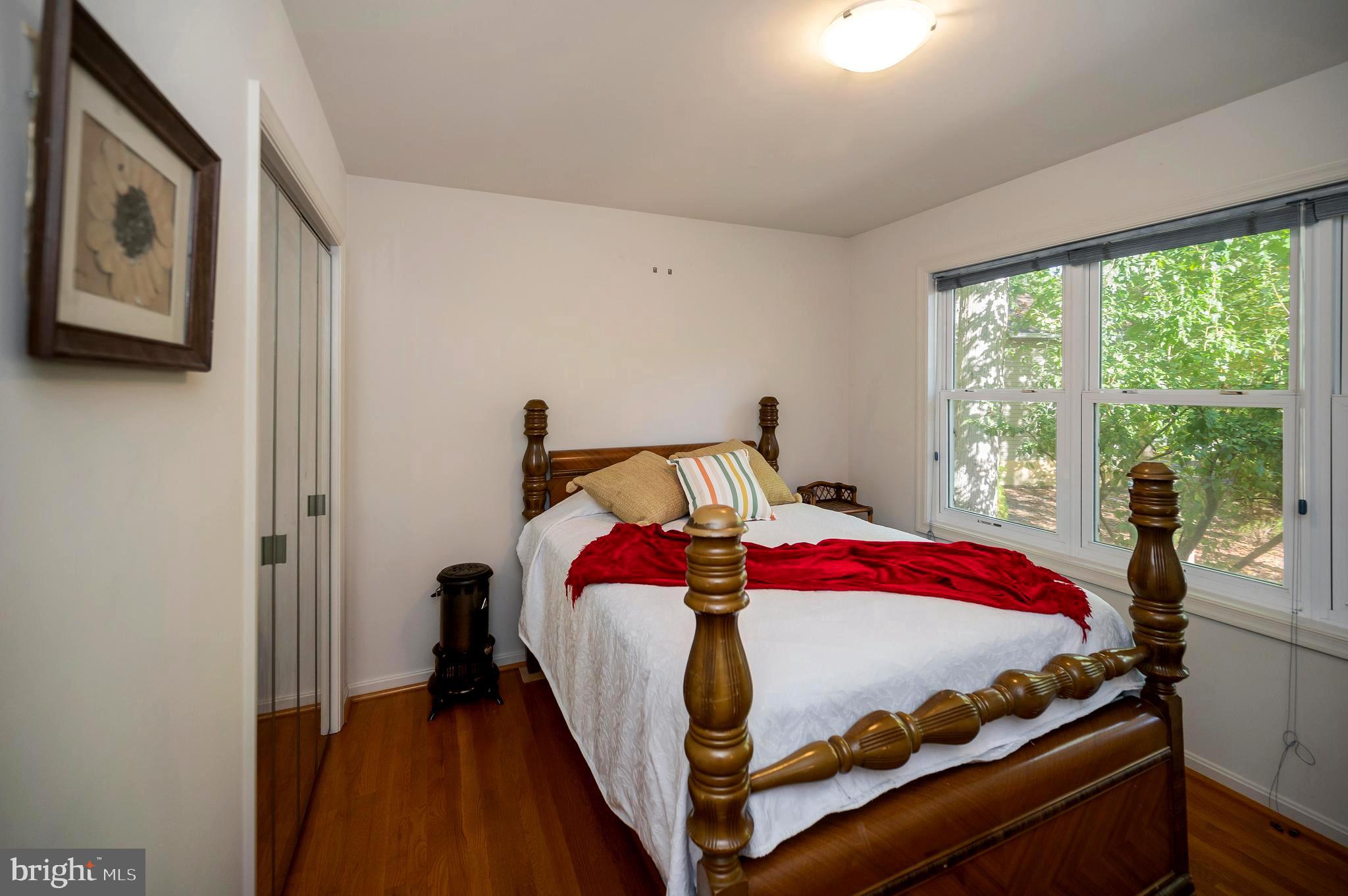 216 BATTLEFIELD ROAD