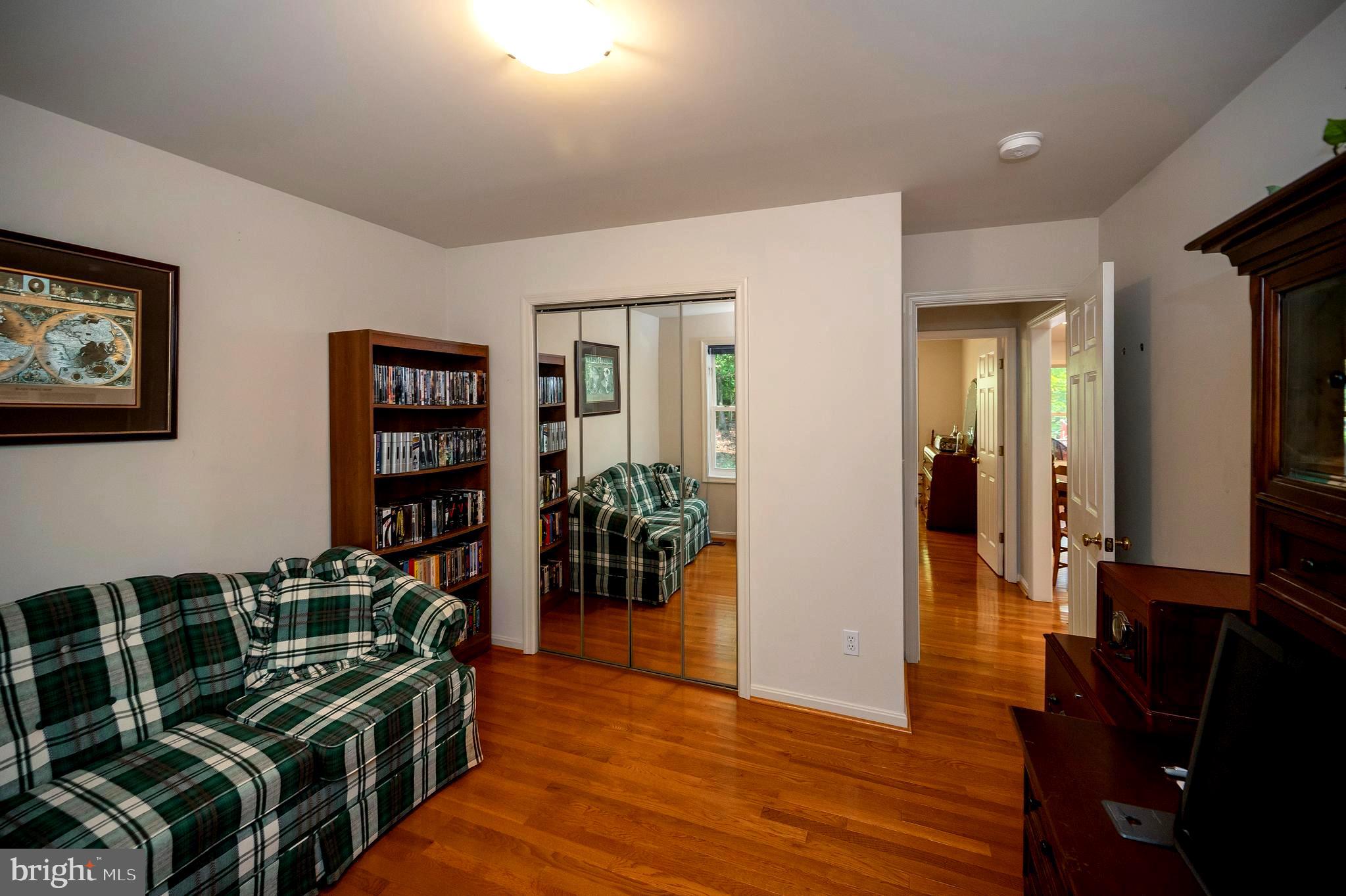 216 BATTLEFIELD ROAD