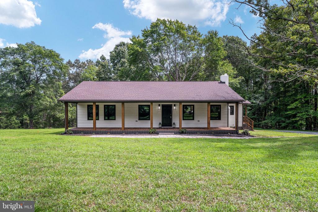 20064 MOUNTAIN TRACK ROAD